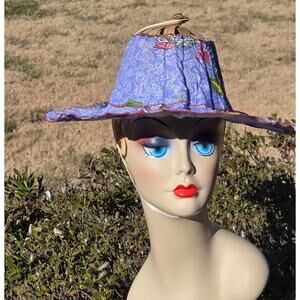 VTG Collapsible Bamboo Travel Hat Folding Packable Sun Hat Blue Floral Batik